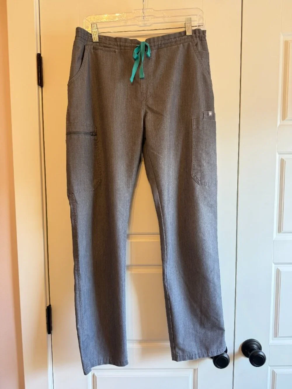 Figs Technical Collection Scrub Set - Size M - Picture 9 of 10